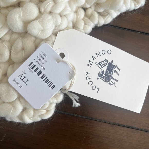 Loopy Mango 100 % Merino Wool  Scarf - Picture 4 of 4